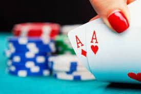 French Roulette wheel and betting table layout in dapetduit login live studio